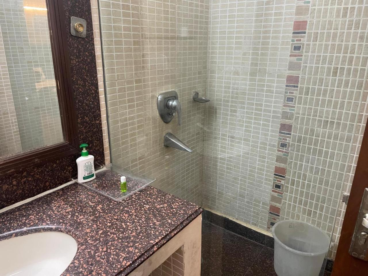 Residency Stay Inn Нью-Дели Экстерьер фото